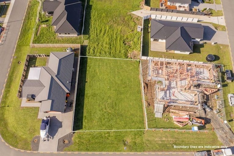 Photo of property in 18 Palm Drive, Whitianga, 3510