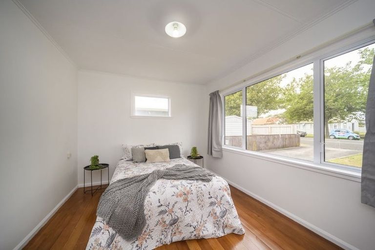 Photo of property in 649 Featherston Street, Roslyn, Palmerston North, 4414