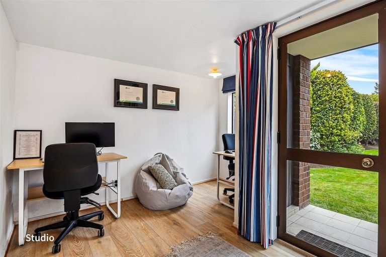 Photo of property in 19 Rubens Place, Burnside, Christchurch, 8053