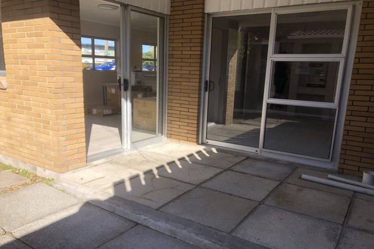 Photo of property in 1/1 Pine Road, Orewa, 0931