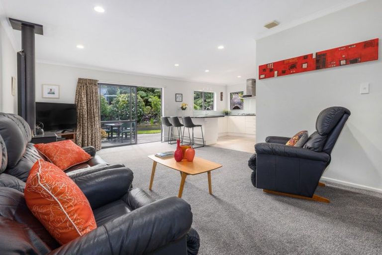 Photo of property in 61 Coroglen Rise, Pukerua Bay, 5026