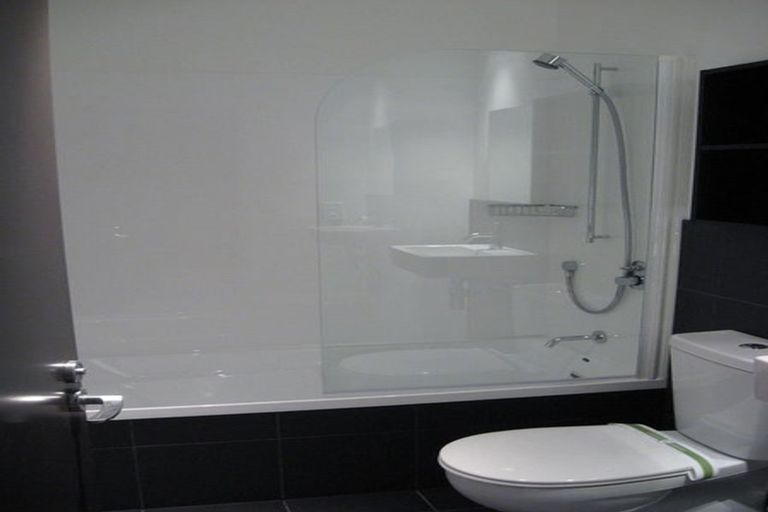 Photo of property in 3h/1 Hanson Street, Mount Cook, Wellington, 6021