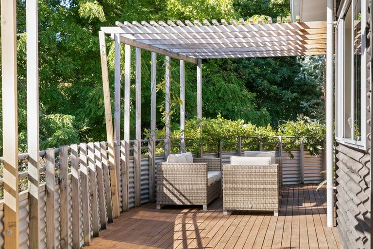 Photo of property in 42 Holcombrooke Lane, Welcome Bay, Tauranga, 3175