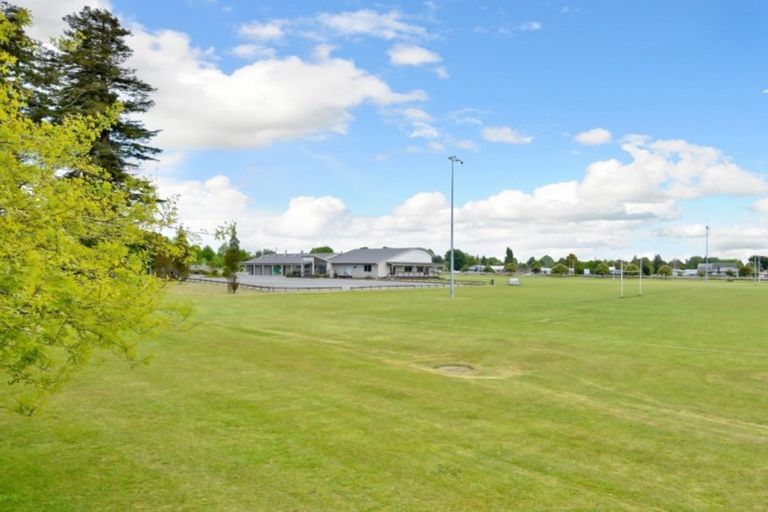 Photo of property in 7 Nottingham Drive, Hamilton East, Hamilton, 3216