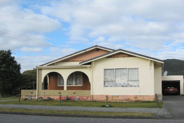 Photo of property in 89 Blake Street, Blaketown, Greymouth, 7805
