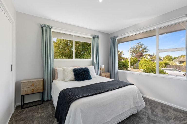 Photo of property in 50 Kent Lodge Avenue, Avonhead, Christchurch, 8042