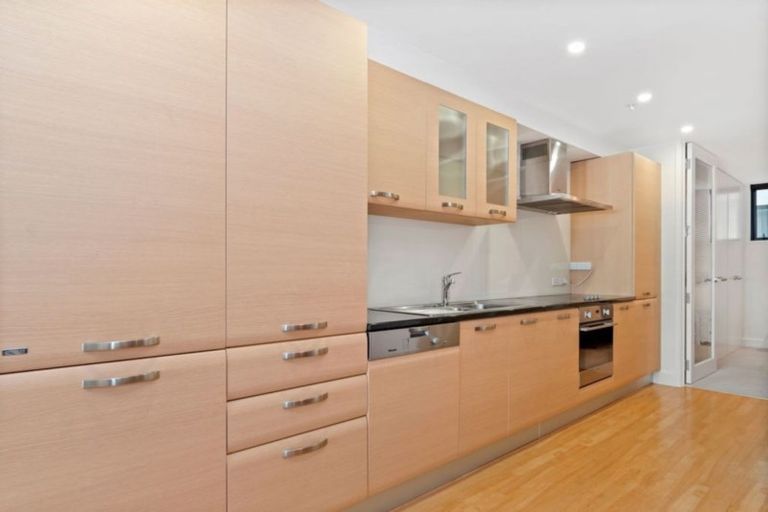 Photo of property in 23/11p Maunganui Road, Mount Maunganui, 3116