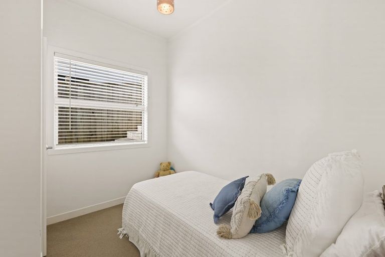 Photo of property in 4 Piccadilly Circus, Snells Beach, 0920