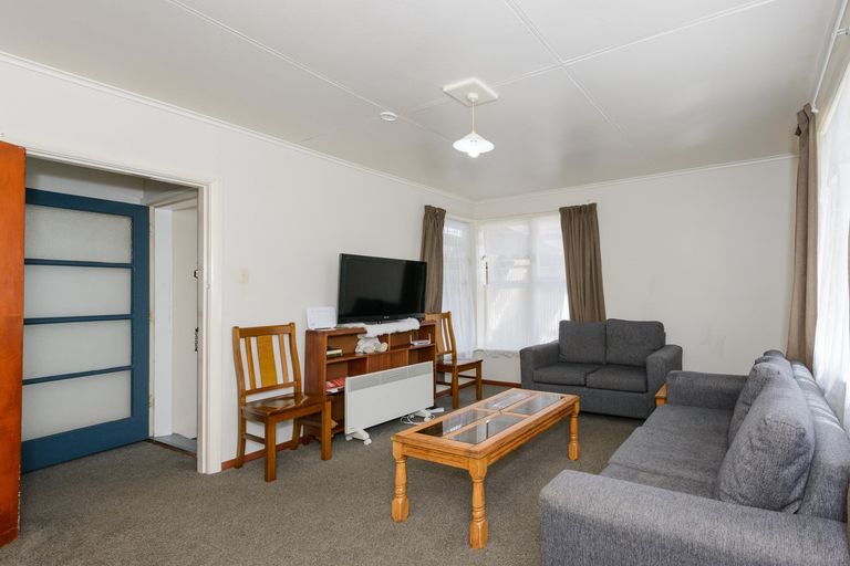 Photo of property in 7 Bristol Crescent, Roslyn, Palmerston North, 4414