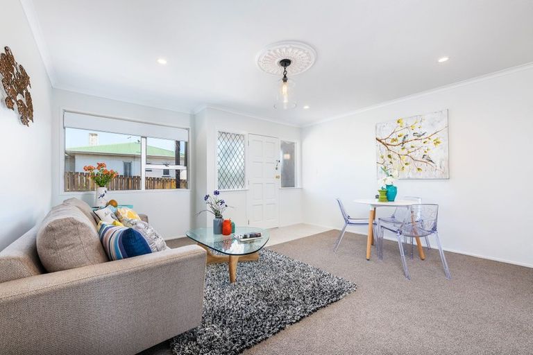 Photo of property in 1/99 Station Road, Papatoetoe, Auckland, 2025