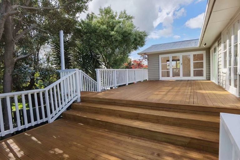 Photo of property in 86 Moa Road, Point Chevalier, Auckland, 1022