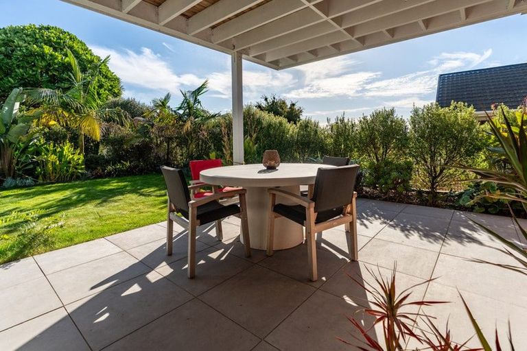 Photo of property in 6 Pine Ridge Terrace, Waikanae Beach, Waikanae, 5036