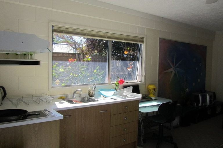 Photo of property in 1/36 Saddleback Rise, Murrays Bay, Auckland, 0630