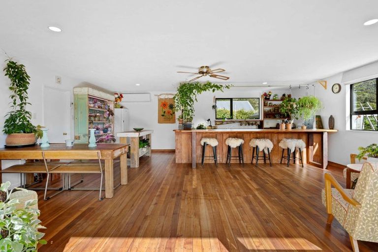 Photo of property in 2519 Papatowai Highway, Papatowai, Owaka, 9586