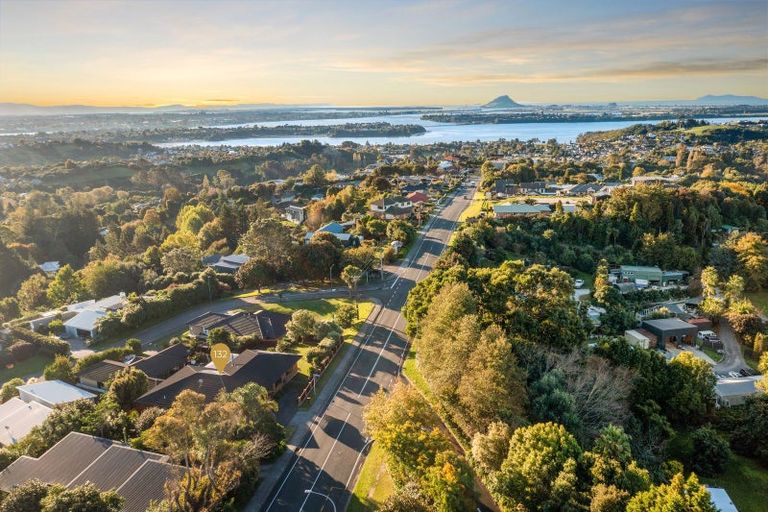 Photo of property in 132 Waikite Road, Welcome Bay, Tauranga, 3175