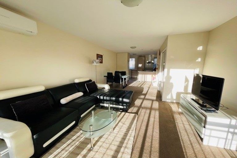 Photo of property in 3/25 Opito Way, East Tamaki, Auckland, 2013