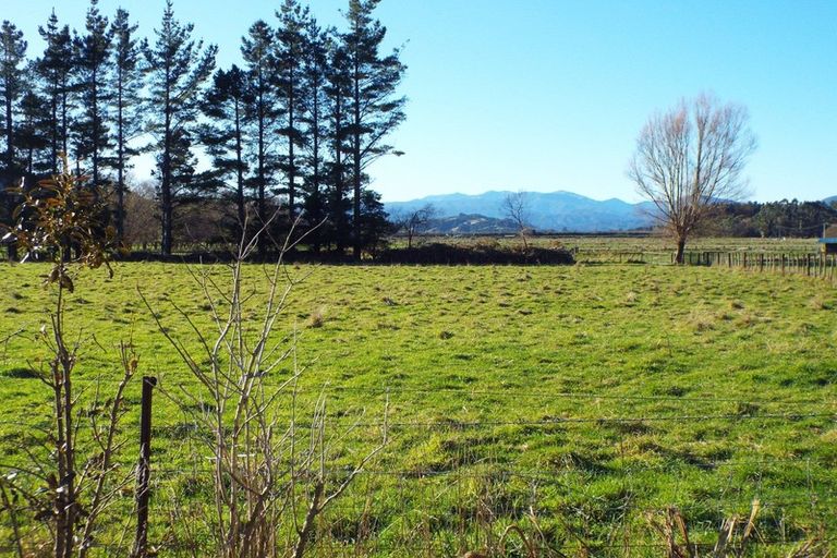Photo of property in 400 Katherine Mansfield Drive, Blue Mountains, Upper Hutt, 5371