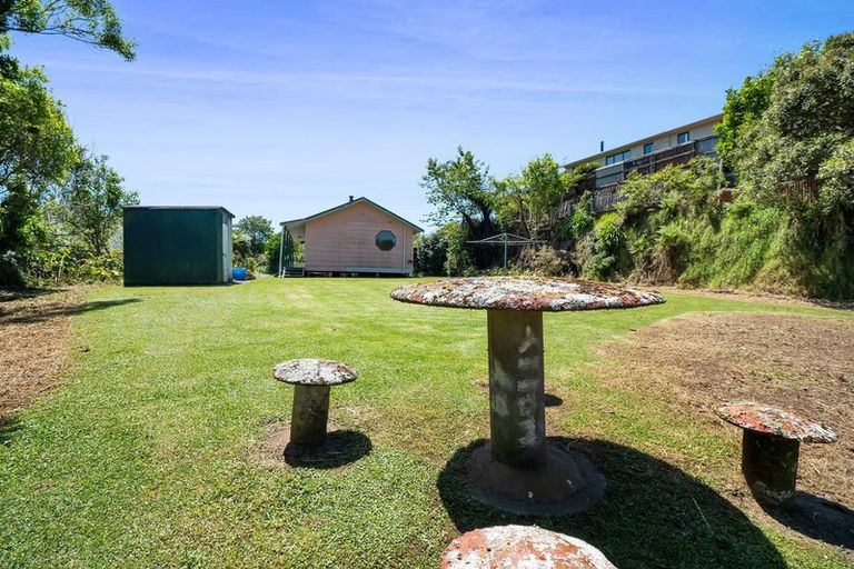 Photo of property in 11 Te Rangi Hiroa Place, Urenui, 4375