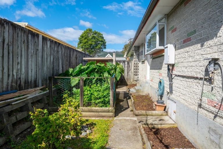 Photo of property in 6-8 Young Grove, Stokes Valley, Lower Hutt, 5019