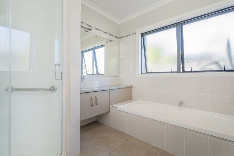 Photo of property in 29 Wells Place, Whitianga, 3510