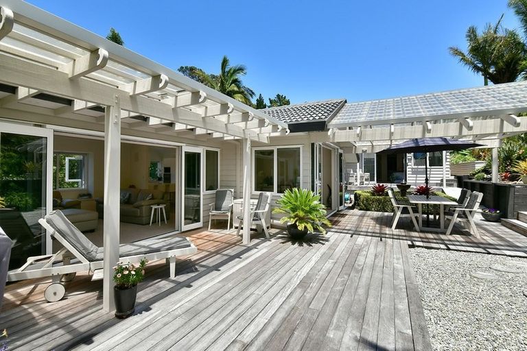 Photo of property in 20 Whale Cove, Stanmore Bay, Whangaparaoa, 0932