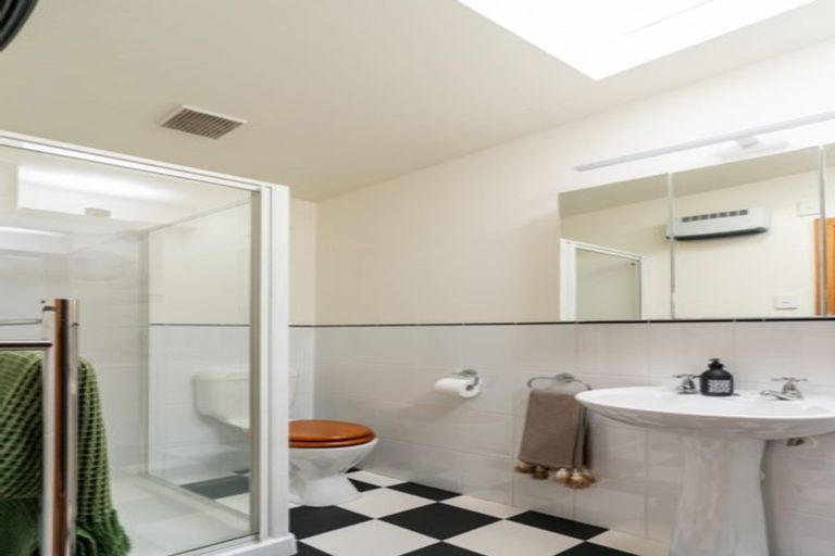 Photo of property in 27 Ascot Street, Thorndon, Wellington, 6011