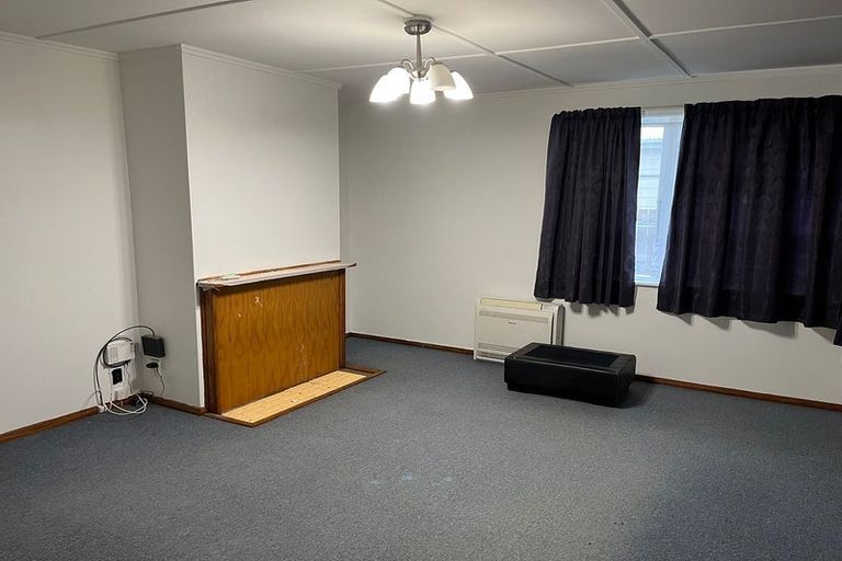 Photo of property in 9 Atiawa Crescent, Waiwhetu, Lower Hutt, 5010