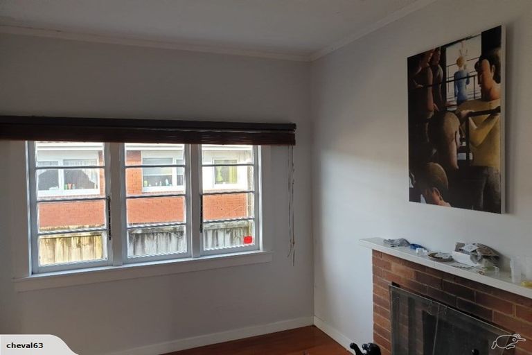 Photo of property in 126 Titirangi Road, New Lynn, Auckland, 0600