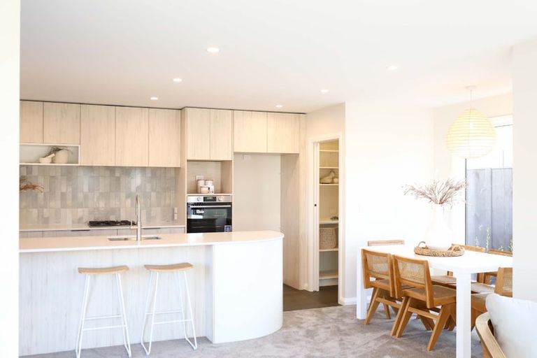 Photo of property in 2 Clements Crescent, Queenwood, Hamilton, 3210