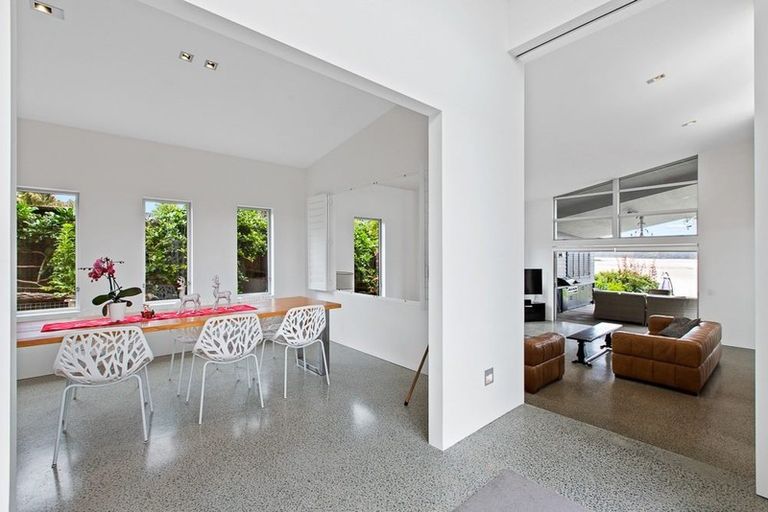 Photo of property in 33 Waimarie Road, Whenuapai, Auckland, 0618