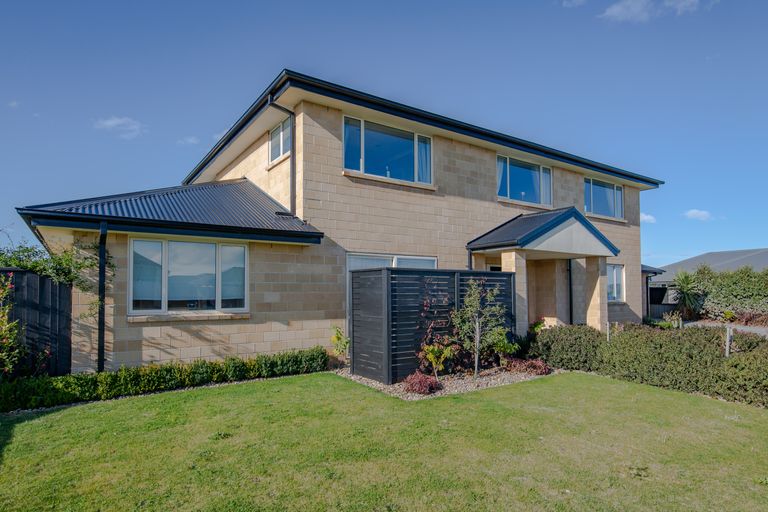 Photo of property in 52 Beaumont Drive, Rolleston, 7614