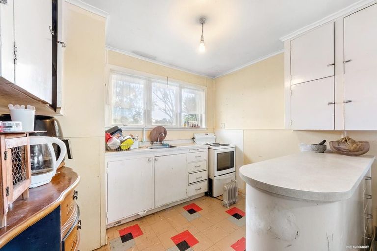 Photo of property in 5 Manui Place, Sunnyvale, Auckland, 0612