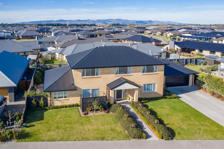 Photo of property in 52 Beaumont Drive, Rolleston, 7614