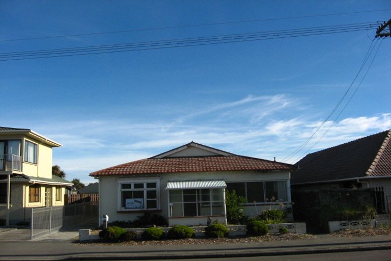 Photo of property in 173 Marine Parade, New Brighton, Christchurch, 8083