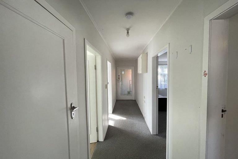 Photo of property in 67 Seabrook Avenue, New Lynn, Auckland, 0600