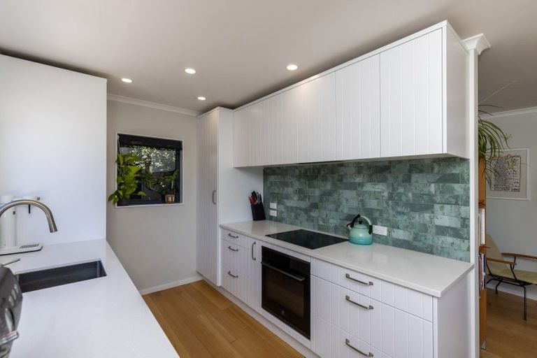 Photo of property in 11a Rosetta Road, Raumati South, Paraparaumu, 5032