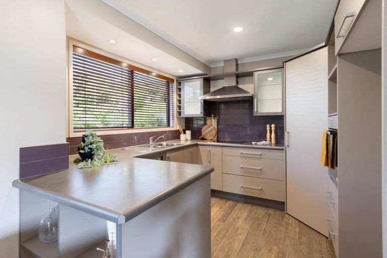 Photo of property in 8 Highlander Place, Welcome Bay, Tauranga, 3112