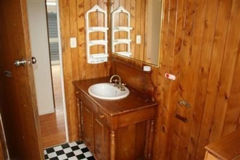 Photo of property in 40 Schnapper Rock Road, Schnapper Rock, Auckland, 0632