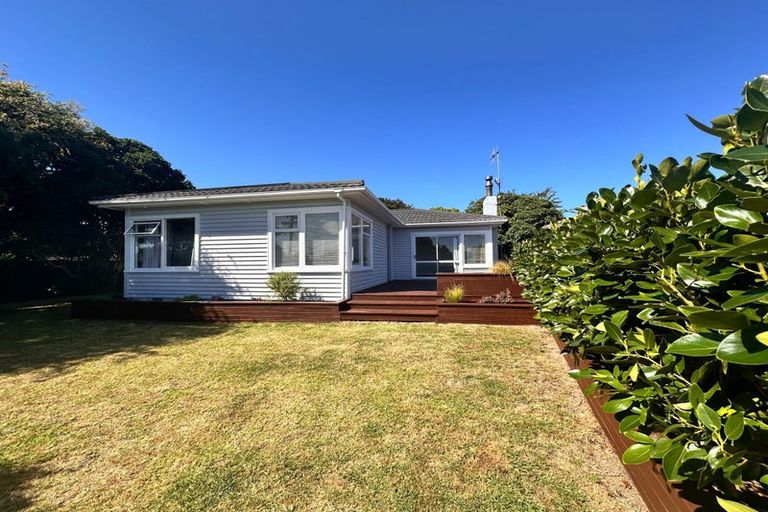 Photo of property in 22 Ngaio Road, Raumati Beach, Paraparaumu, 5032
