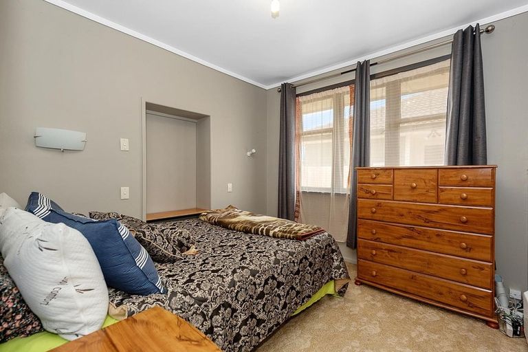 Photo of property in 41 Collins Road, Melville, Hamilton, 3206