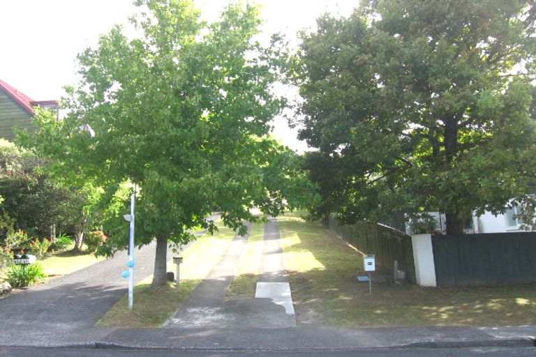 Photo of property in 55 Lynden Avenue, Hillcrest, Auckland, 0627