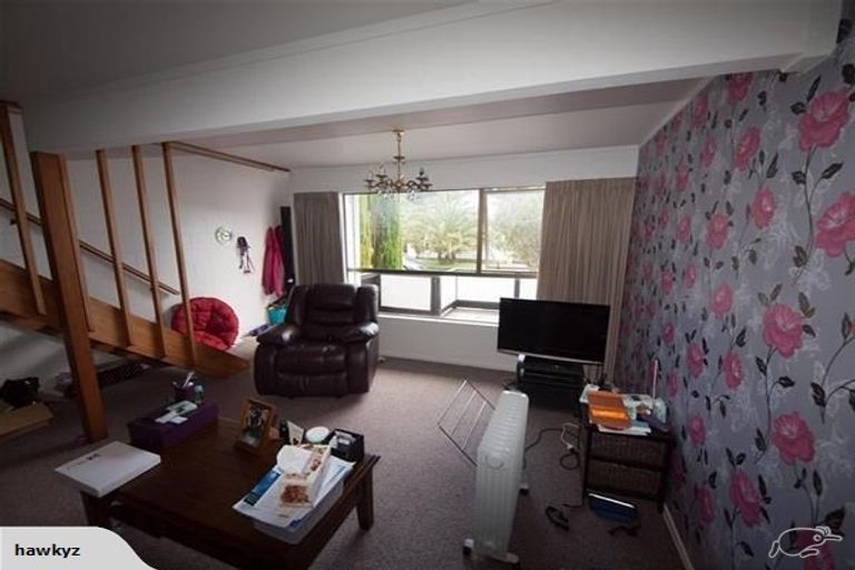 Photo of property in 6 Makatote Grove, Churton Park, Wellington, 6037