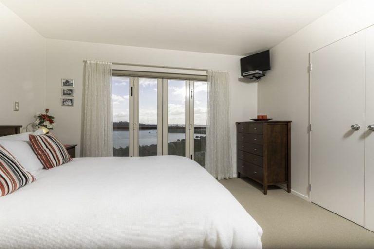 Photo of property in 9 Toi Track, Russell, 0272