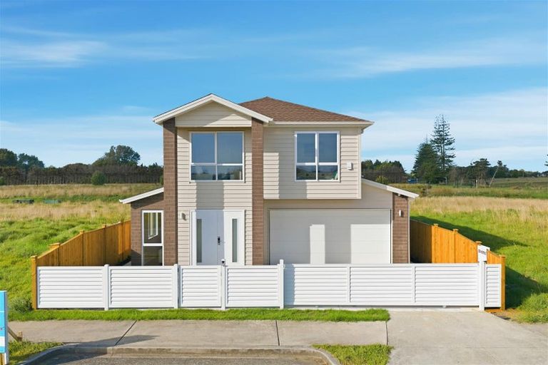 Photo of property in 9 Toporoa Street, Karaka, 2113