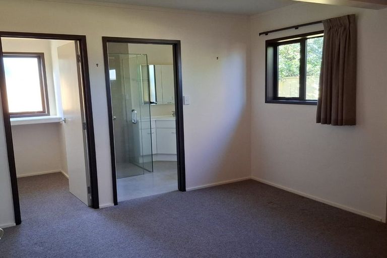 Photo of property in 8 Daniell Street, Bulls, 4818