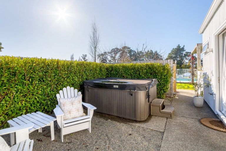 Photo of property in 20 Orchard Road, Greytown, 5712