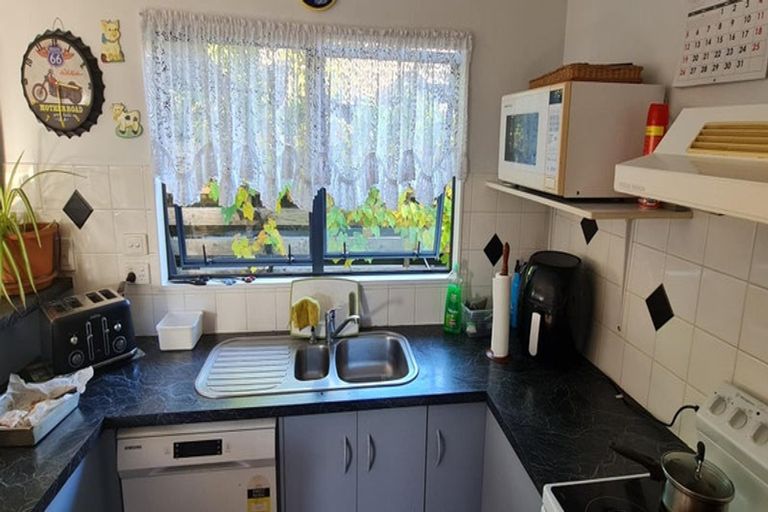 Photo of property in 22 Webb Place, Papamoa Beach, Papamoa, 3118