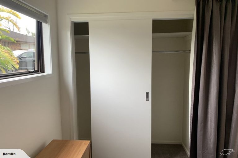 Photo of property in 46 Attwood Road, Paremoremo, Auckland, 0632