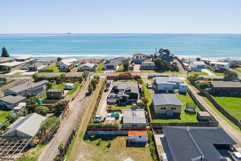 Photo of property in 438 Pukehina Parade, Pukehina, Te Puke, 3189