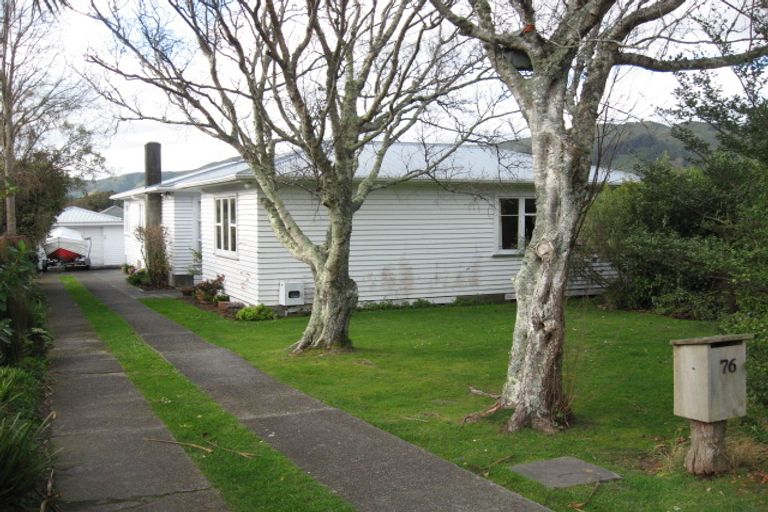 Photo of property in 76 Fraser Street, Wainuiomata, Lower Hutt, 5014